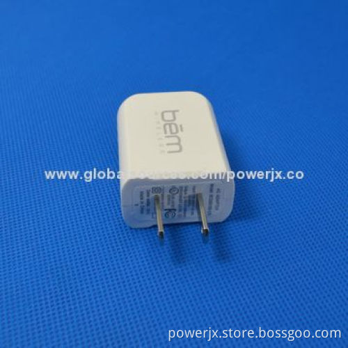 Wall-mounted American and European 2p 5V 1A Travel Adapter